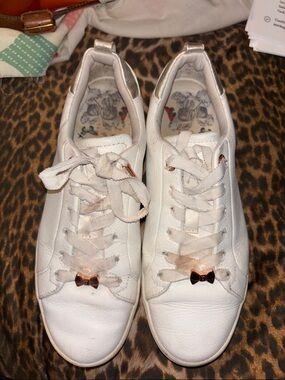 Ted Baker Cream and Black Leather Sneakers